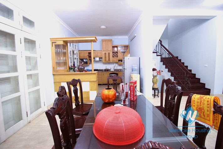 Nice and affordable 5 bebdroom villa to rent in Ciputra